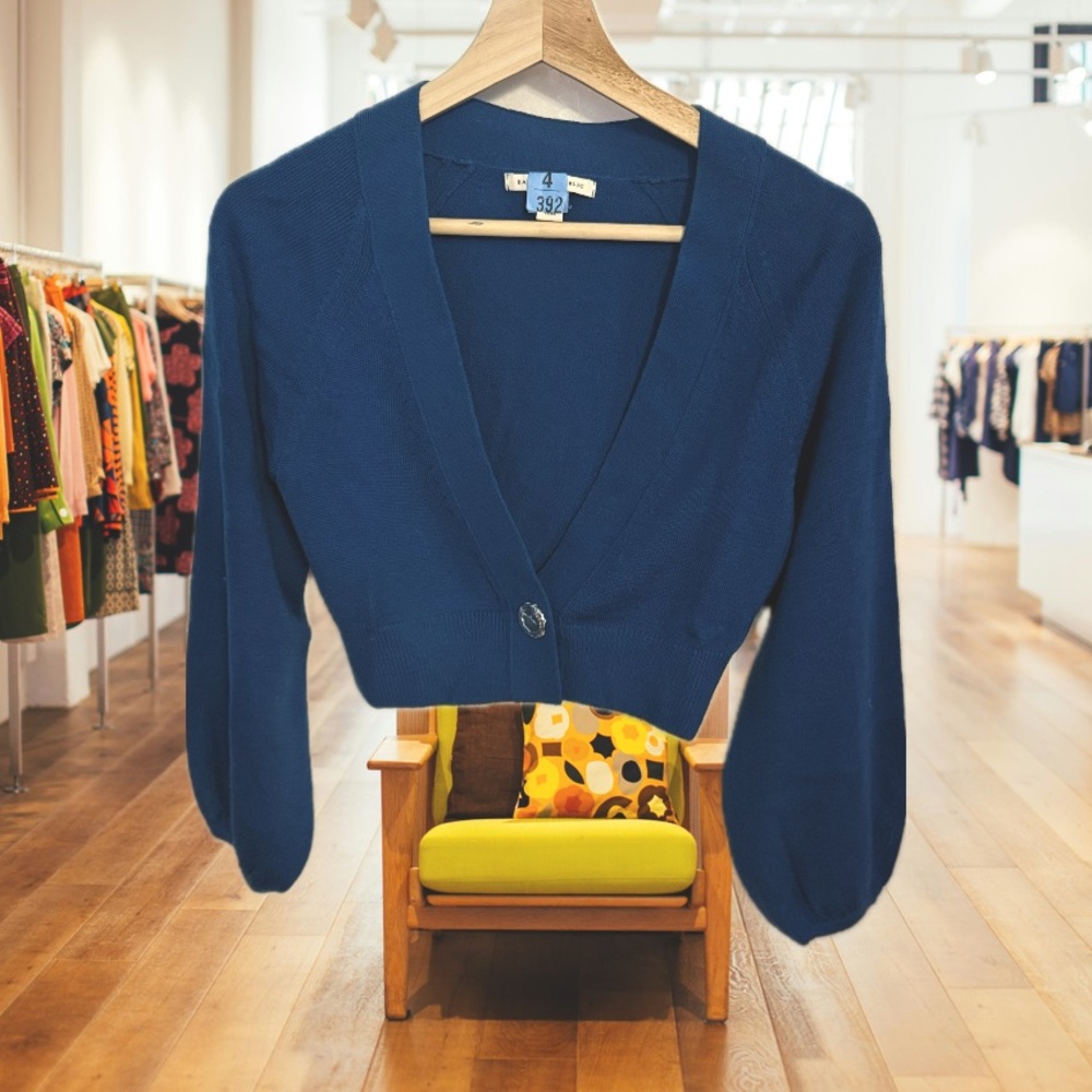 Cropped Cardigan 💙
